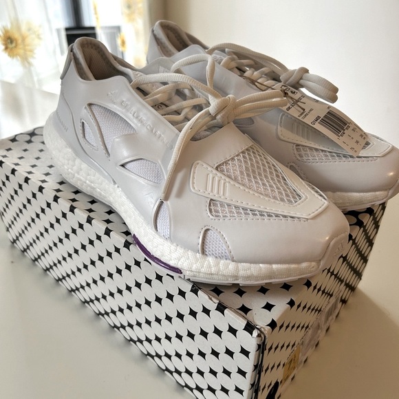 NWT Adidas Stella McCartney UltraBoost 22 Sneakers - Purple Accents - Picture 7 of 9